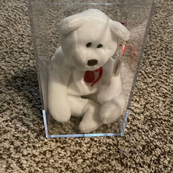 Valentino Original TY Beanie Baby P.E. Pellets ~ Errors: Brown Nose- rare - Picture 1 of 4